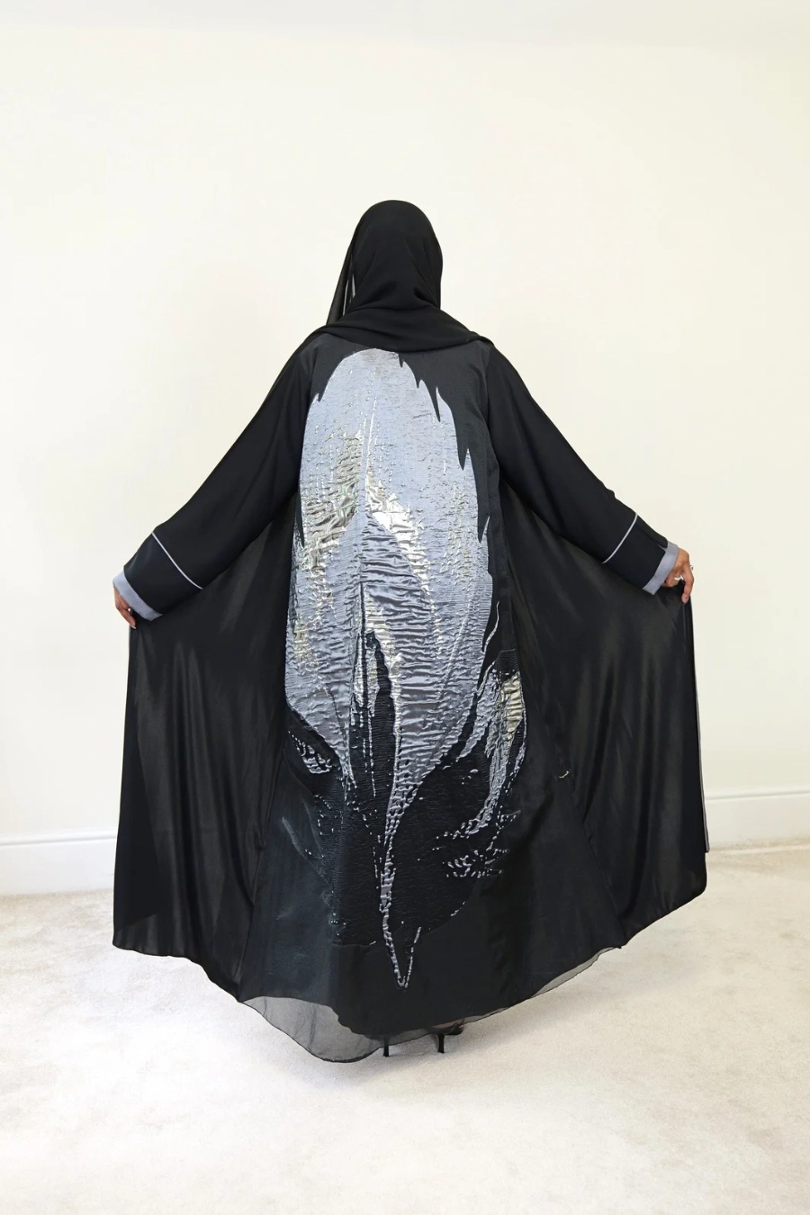 Reesha Hubb Abaya