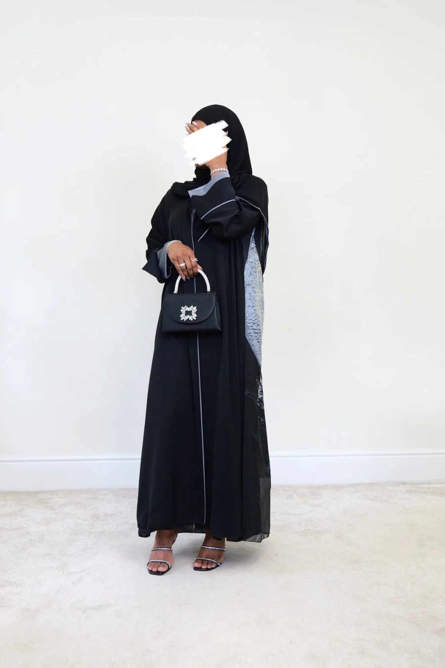 Reesha Hubb Abaya